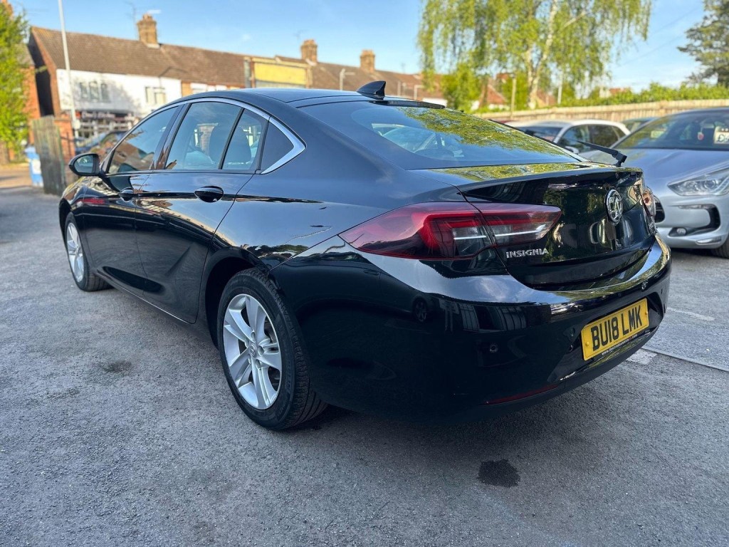 VAUXHALL INSIGNIA