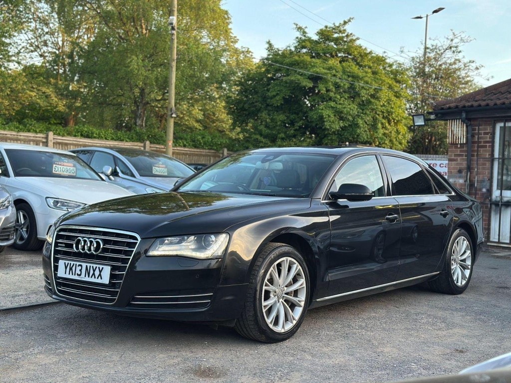 AUDI A8