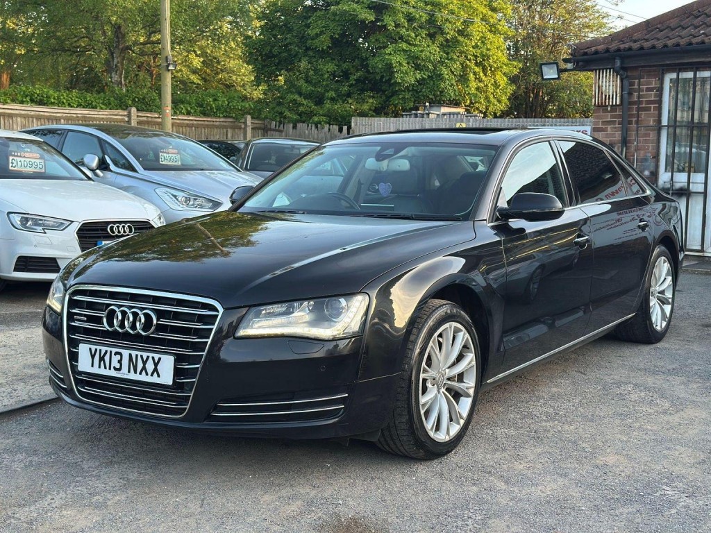 AUDI A8