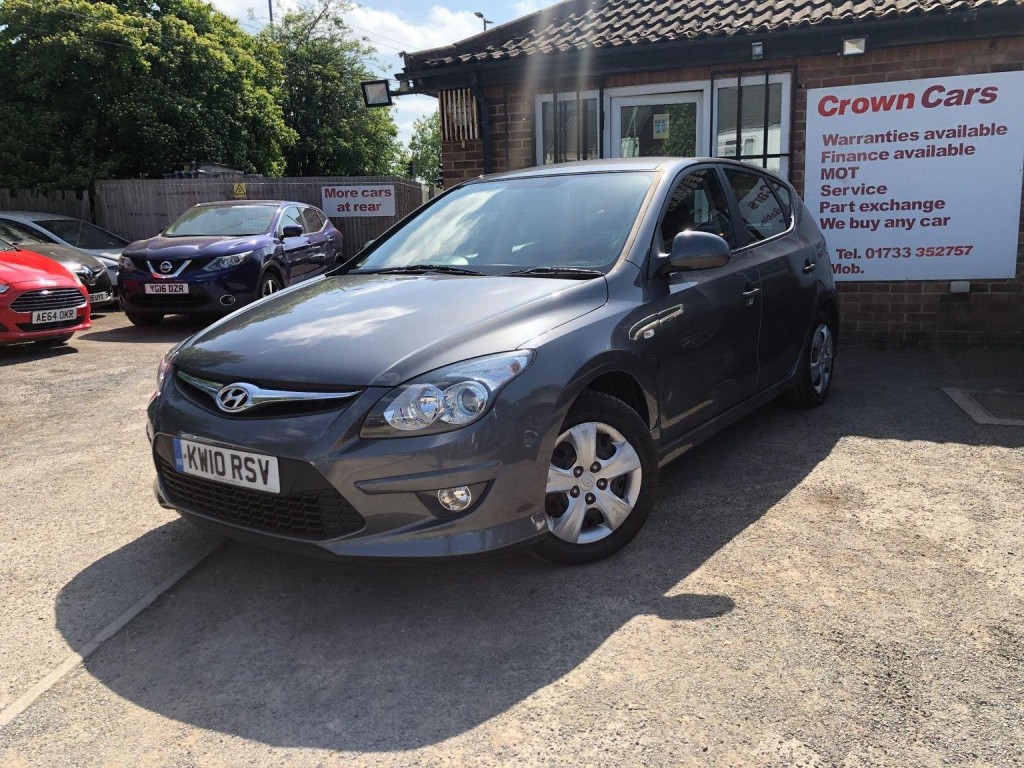 View HYUNDAI I30 1.6 CRDi Classic Euro 4 5dr