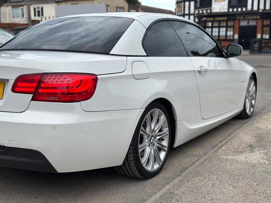 BMW 3 SERIES