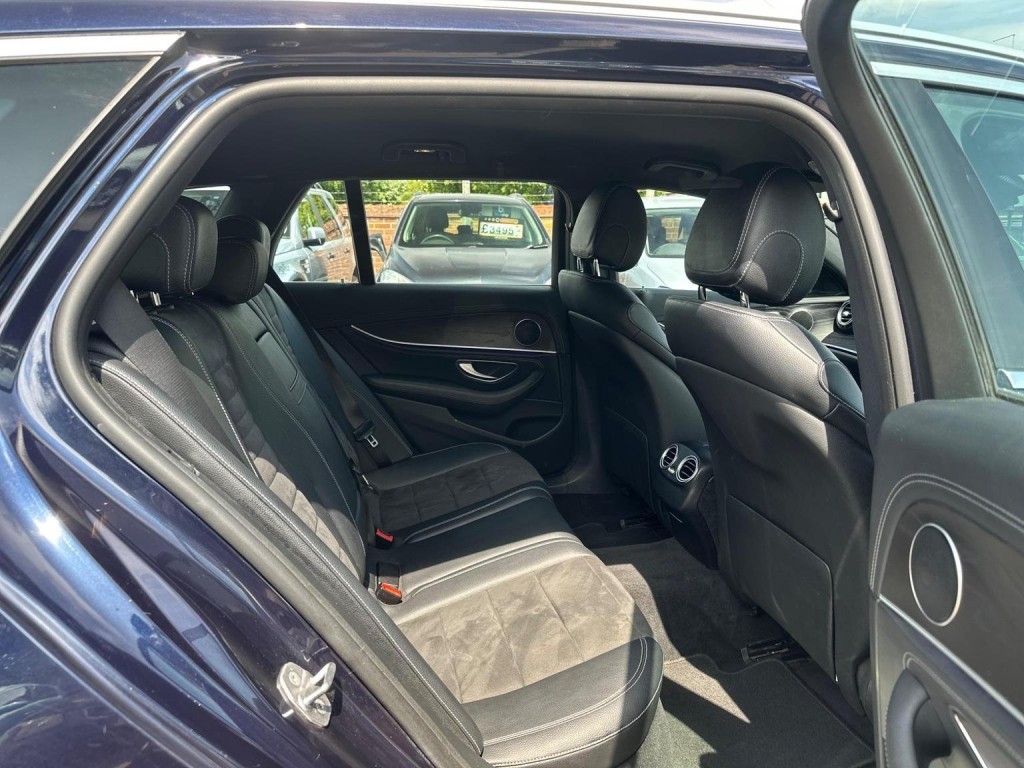 MERCEDES-BENZ E CLASS