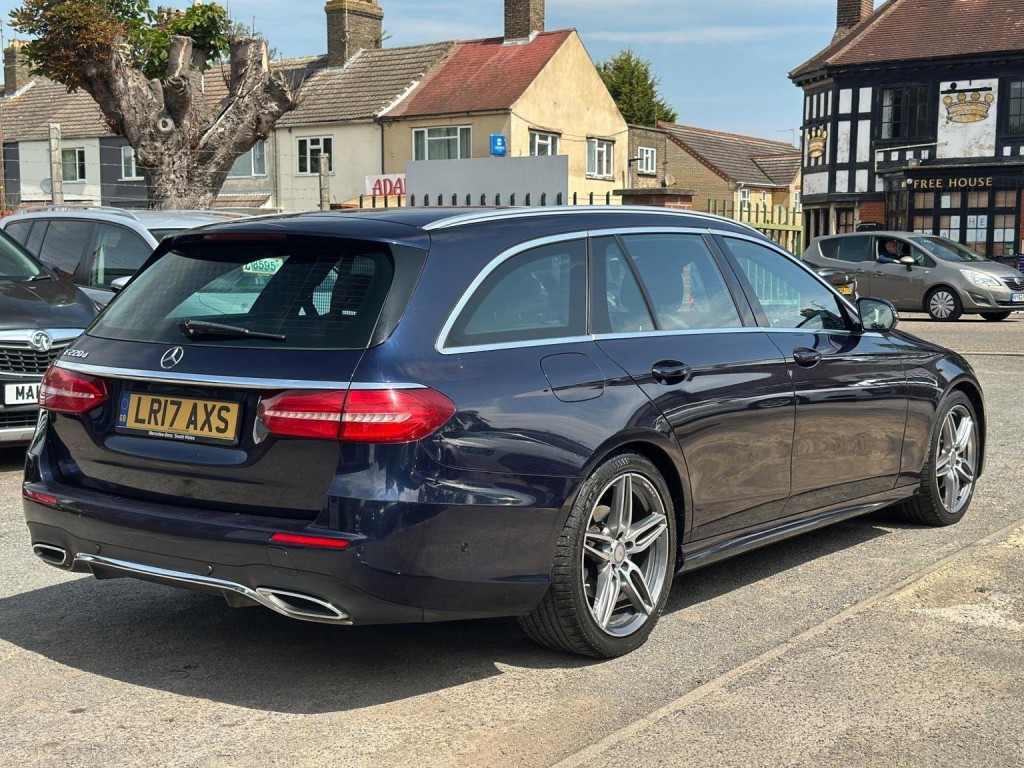 MERCEDES-BENZ E CLASS