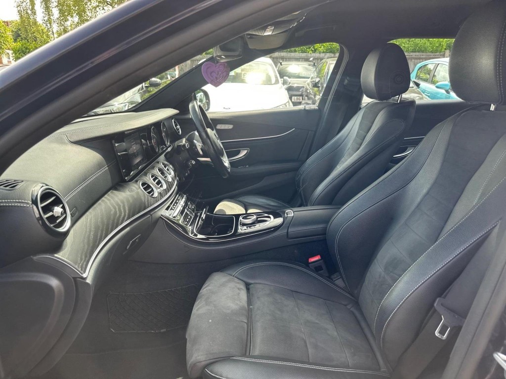 MERCEDES-BENZ E CLASS