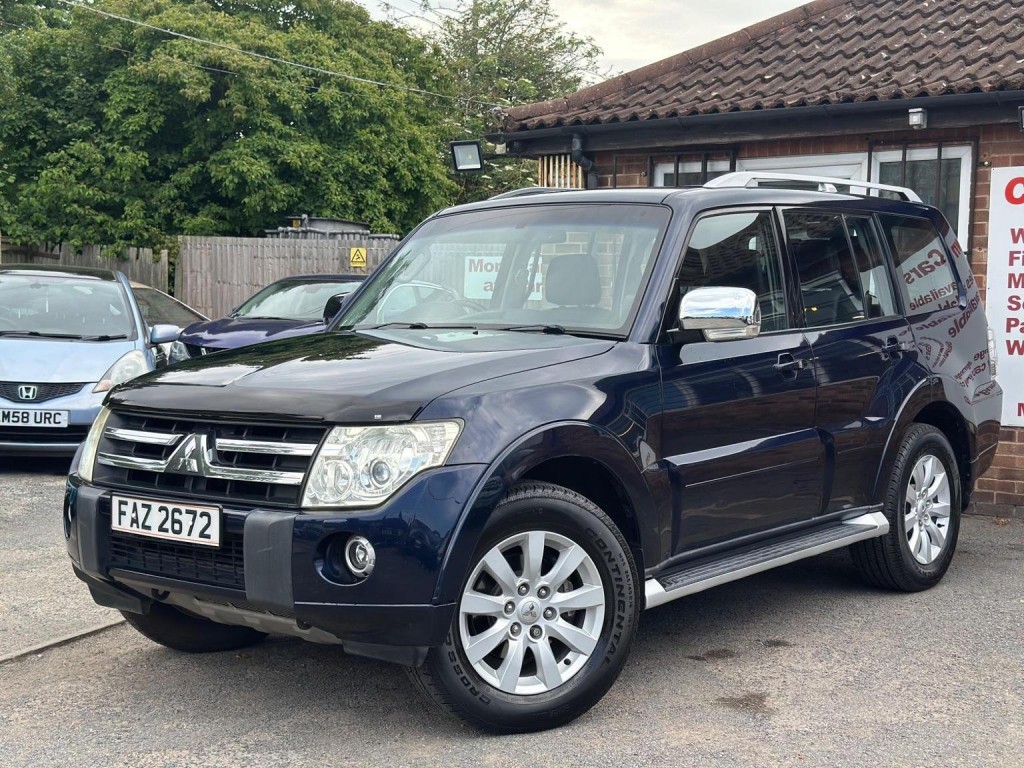 View MITSUBISHI SHOGUN 3.2 DI-DC Elegance Auto 4WD Euro 5 5dr LWB