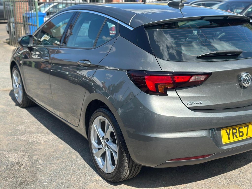 VAUXHALL ASTRA
