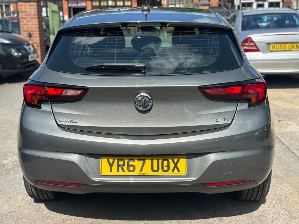 VAUXHALL ASTRA