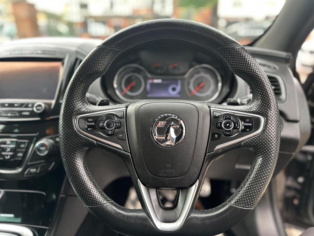 VAUXHALL INSIGNIA