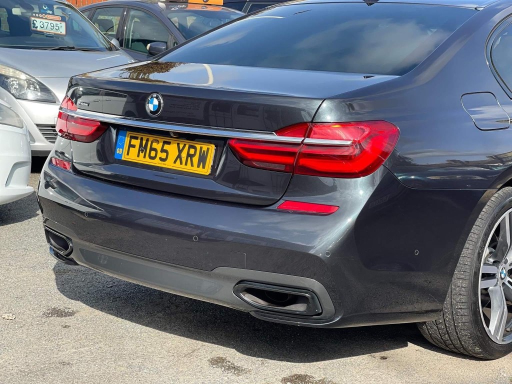 BMW 7 SERIES