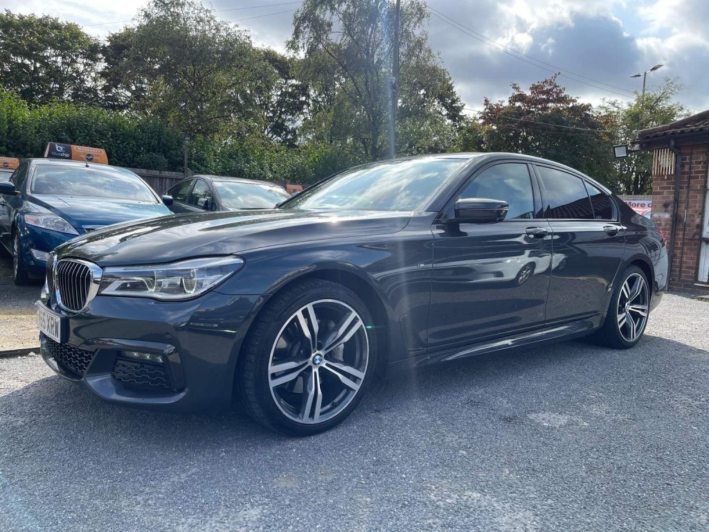 BMW 7 SERIES