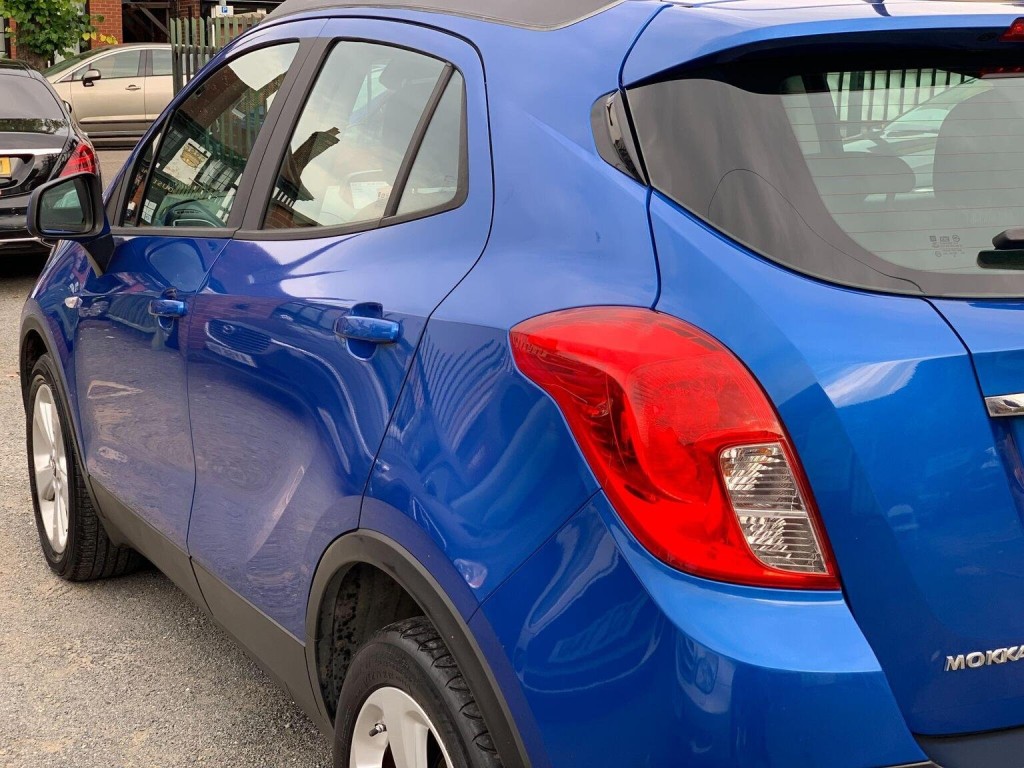 VAUXHALL MOKKA