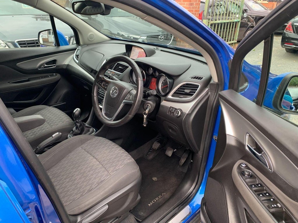 VAUXHALL MOKKA