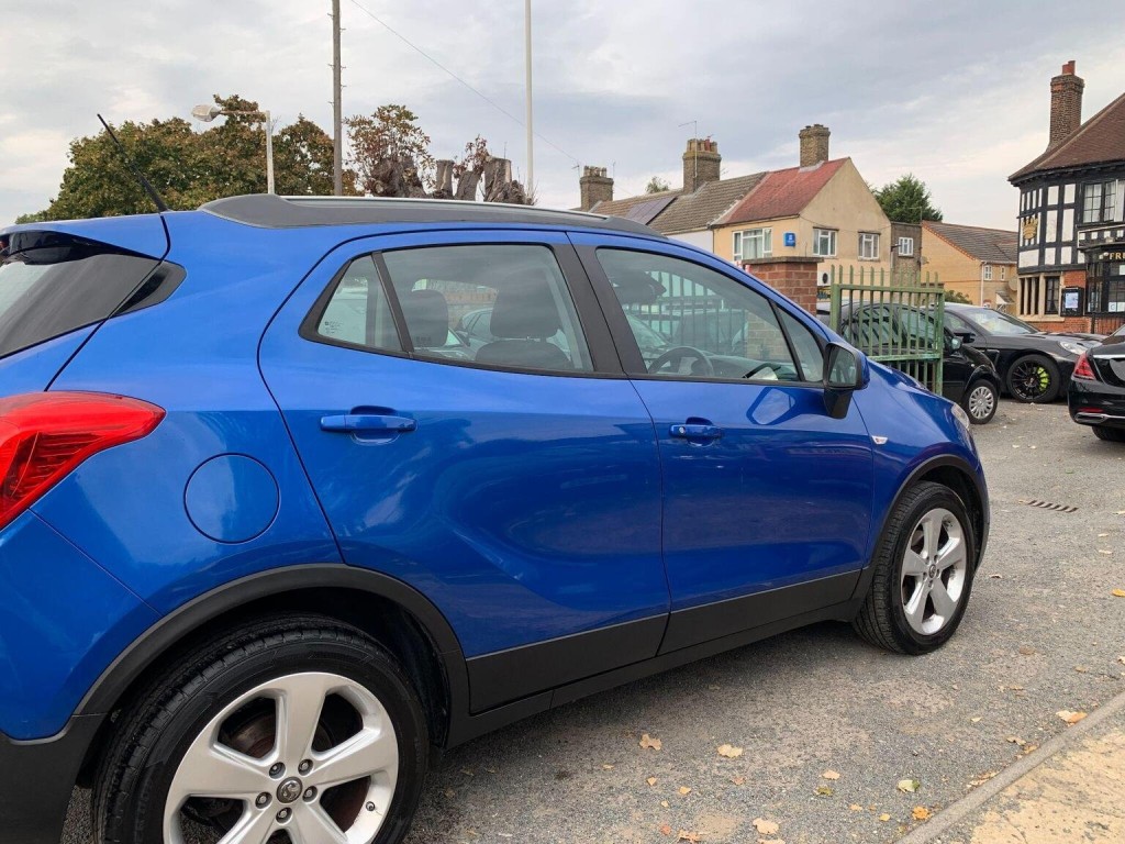 VAUXHALL MOKKA