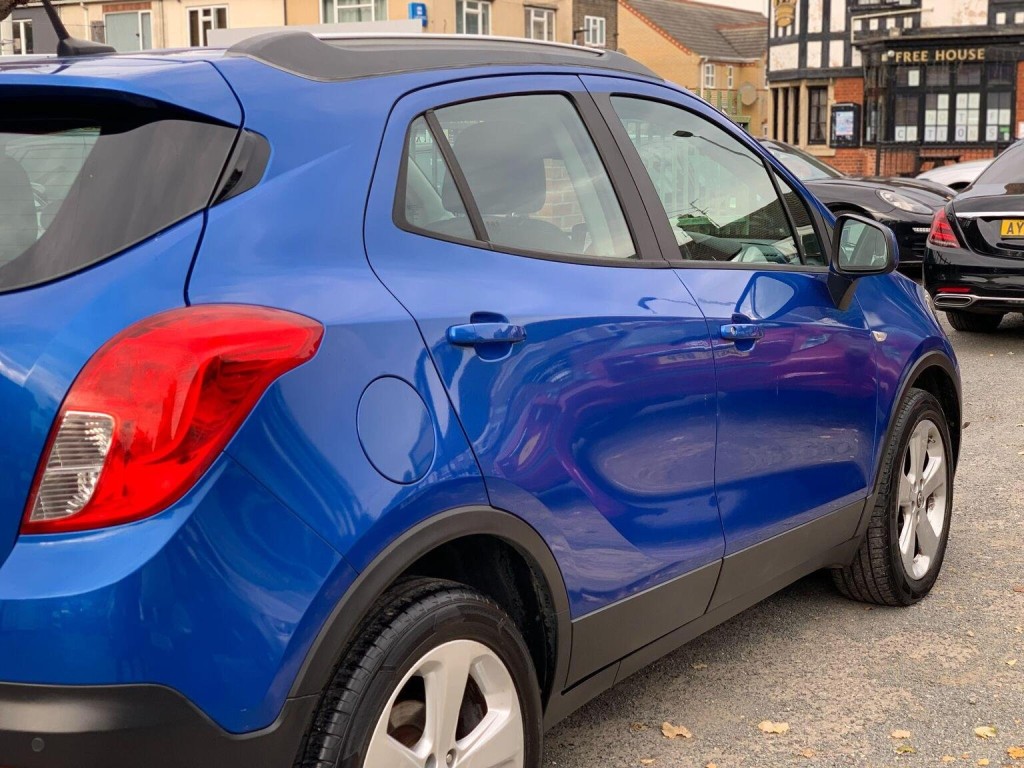 VAUXHALL MOKKA