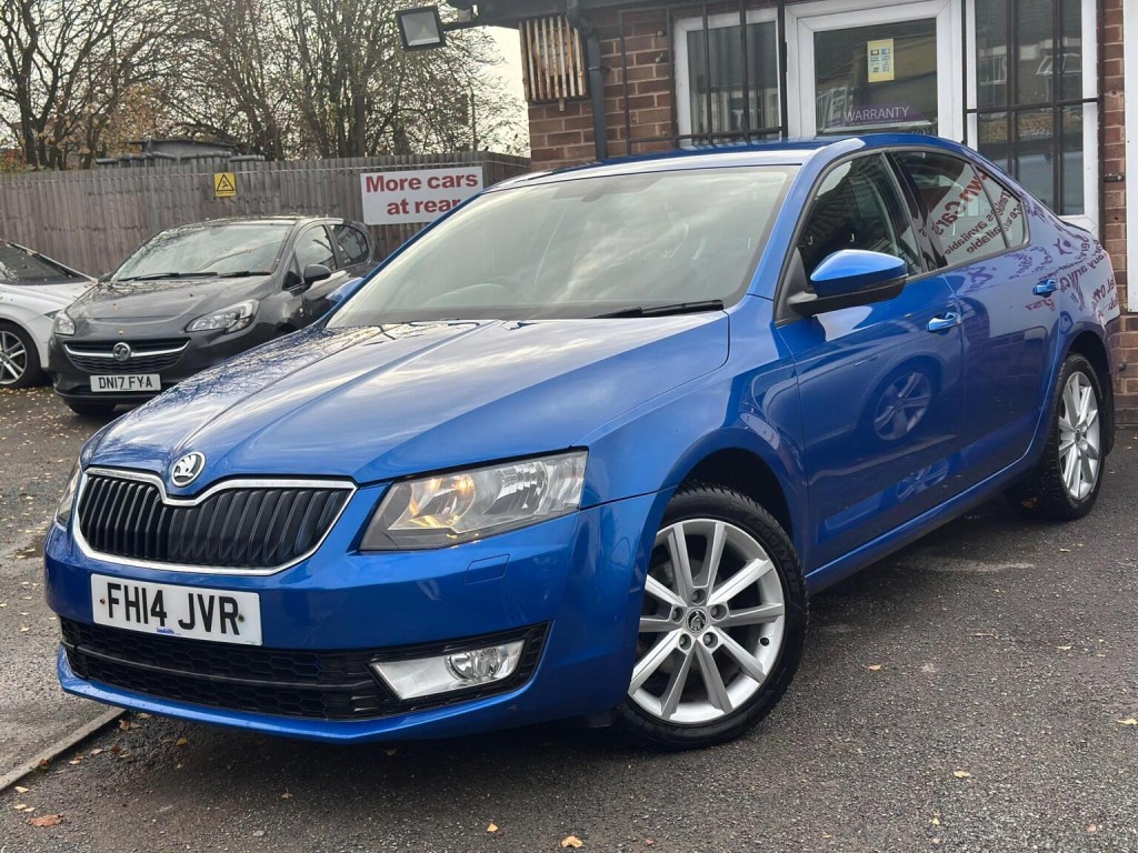 View SKODA OCTAVIA 1.6 TDI Elegance DSG Euro 5 (s/s) 5dr