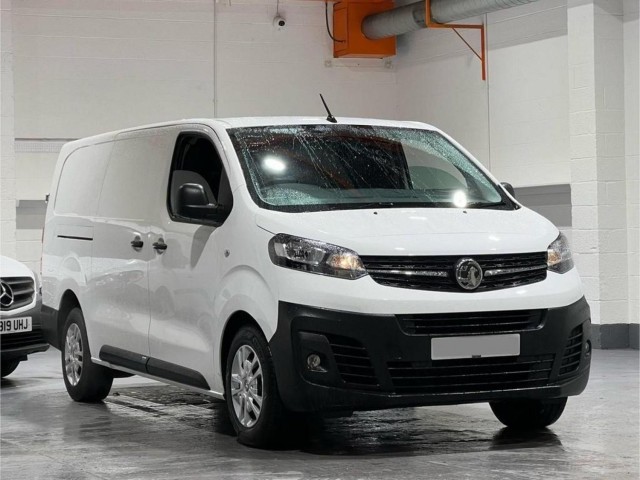 VAUXHALL VIVARO