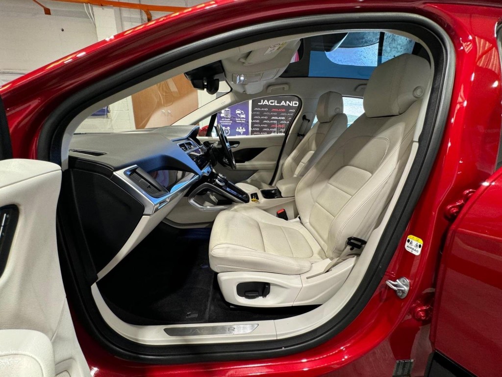 JAGUAR I-Pace