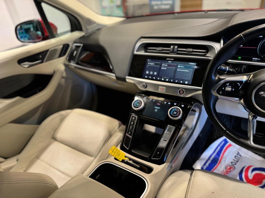 JAGUAR I-Pace