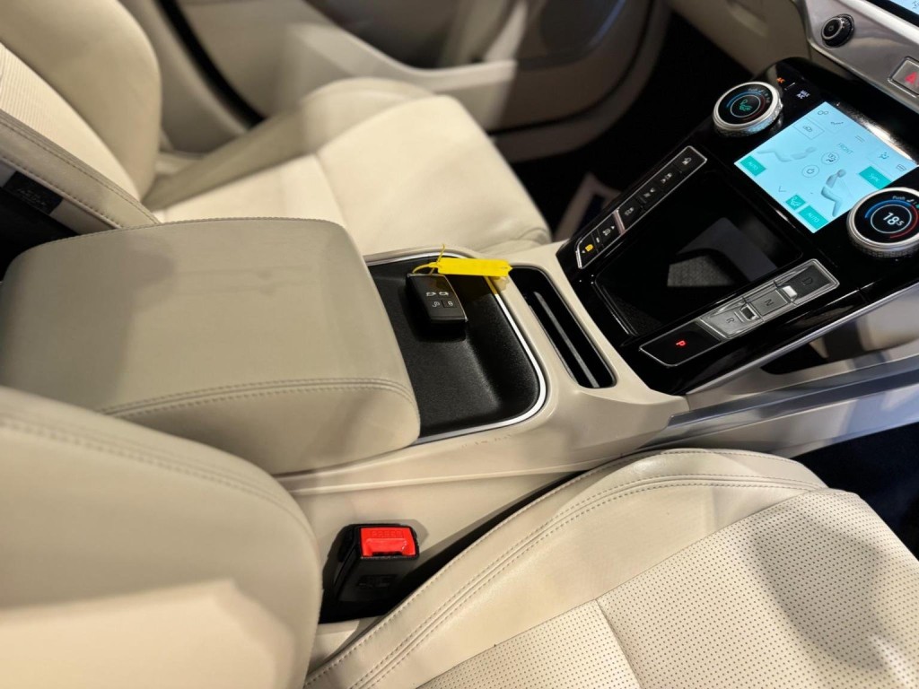 JAGUAR I-Pace