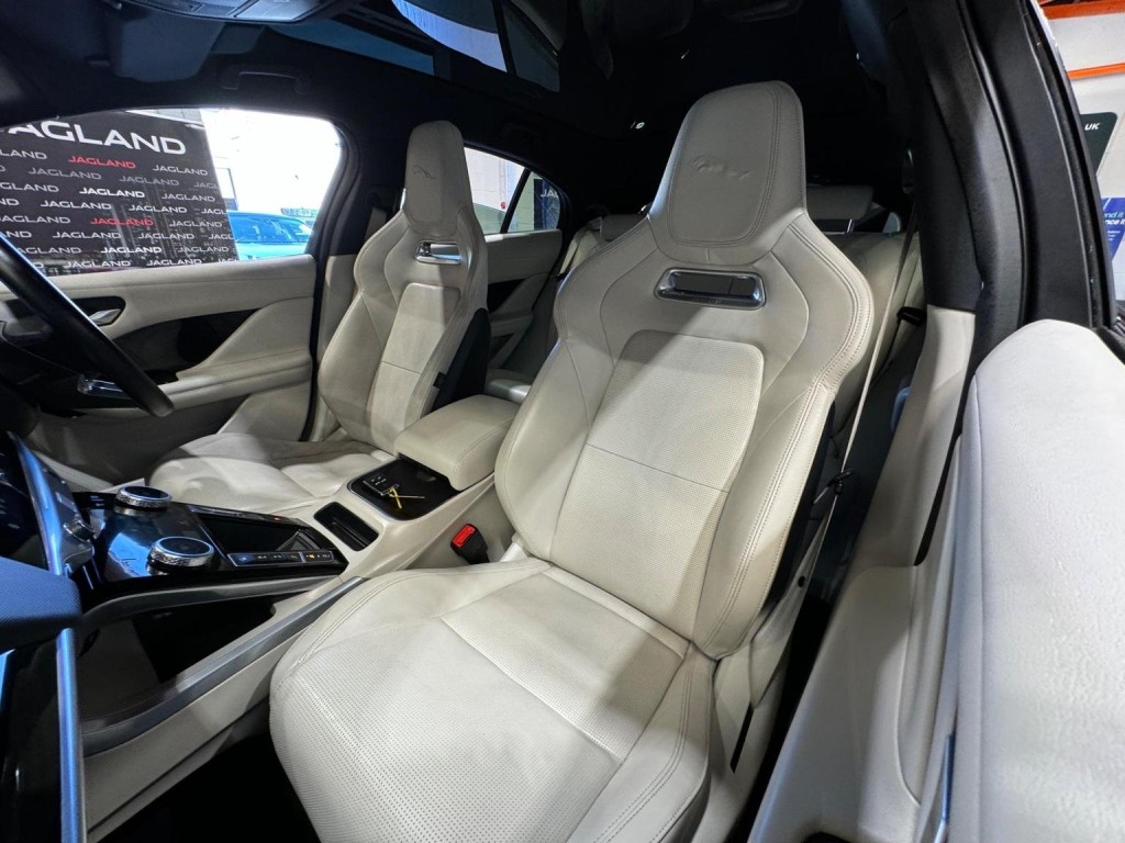 JAGUAR I-Pace
