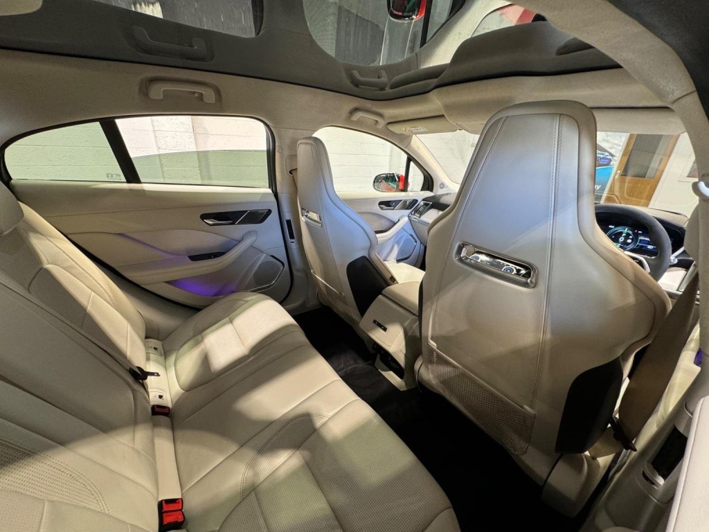 JAGUAR I-Pace