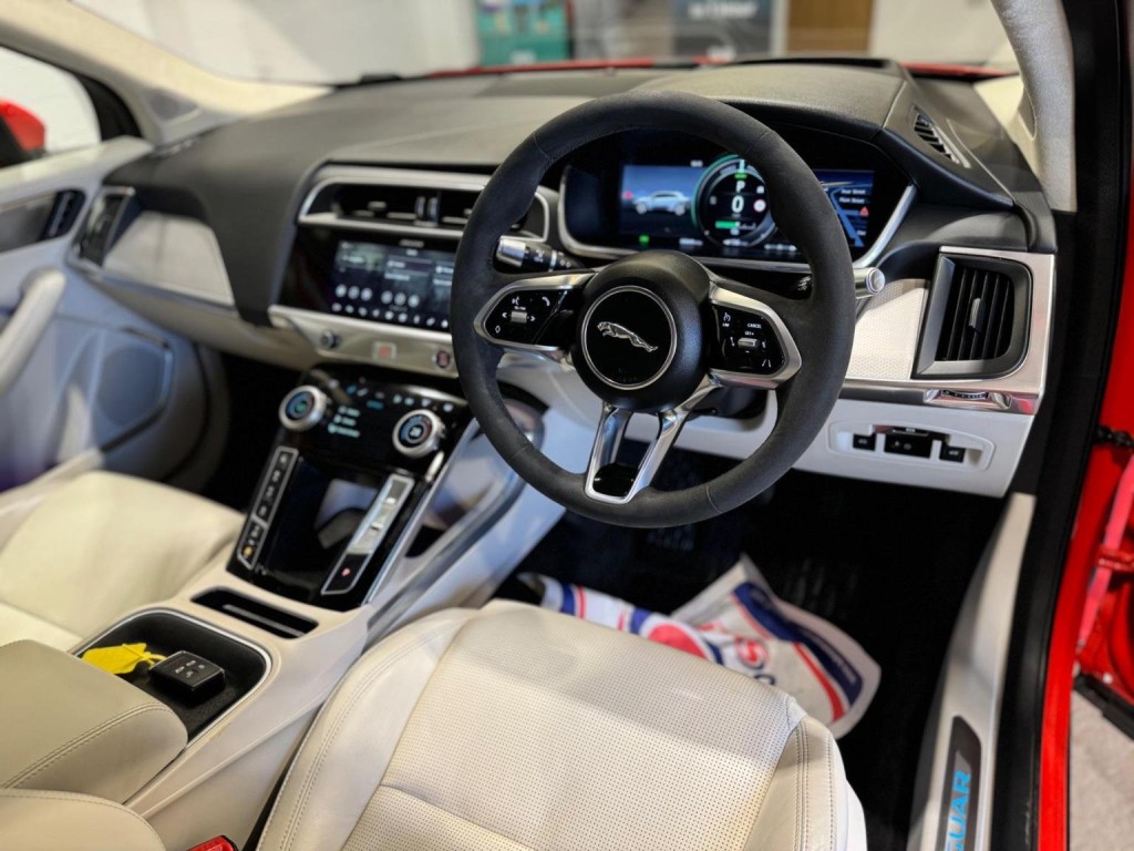 JAGUAR I-Pace