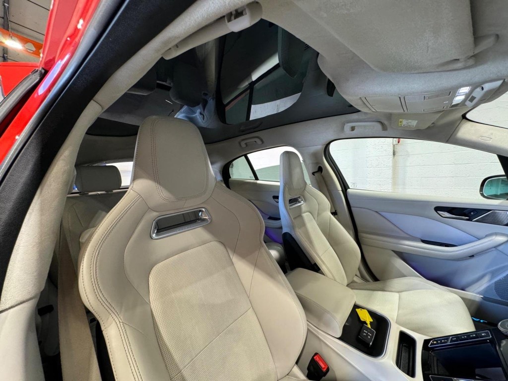 JAGUAR I-Pace