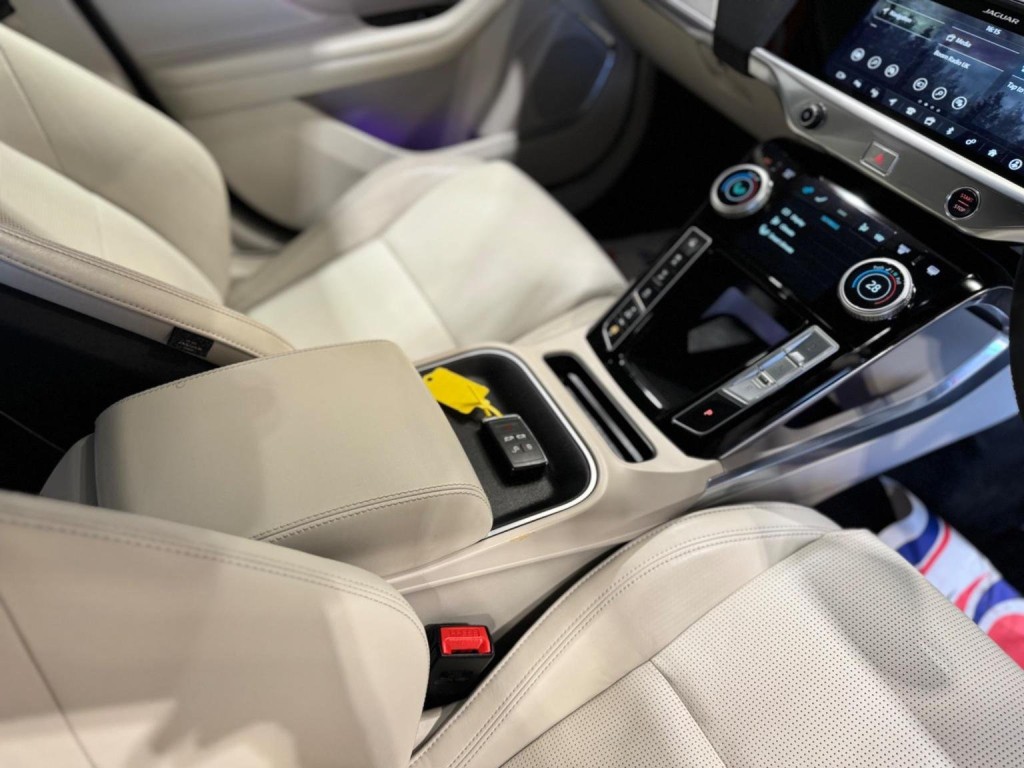 JAGUAR I-Pace