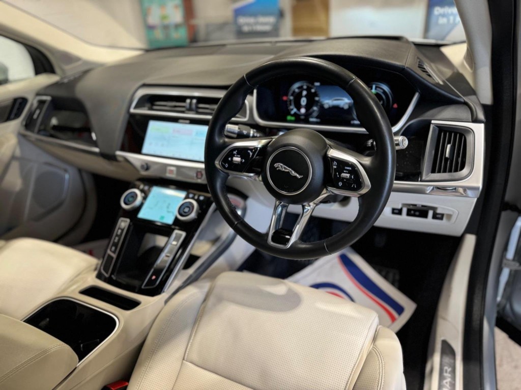 JAGUAR I-Pace