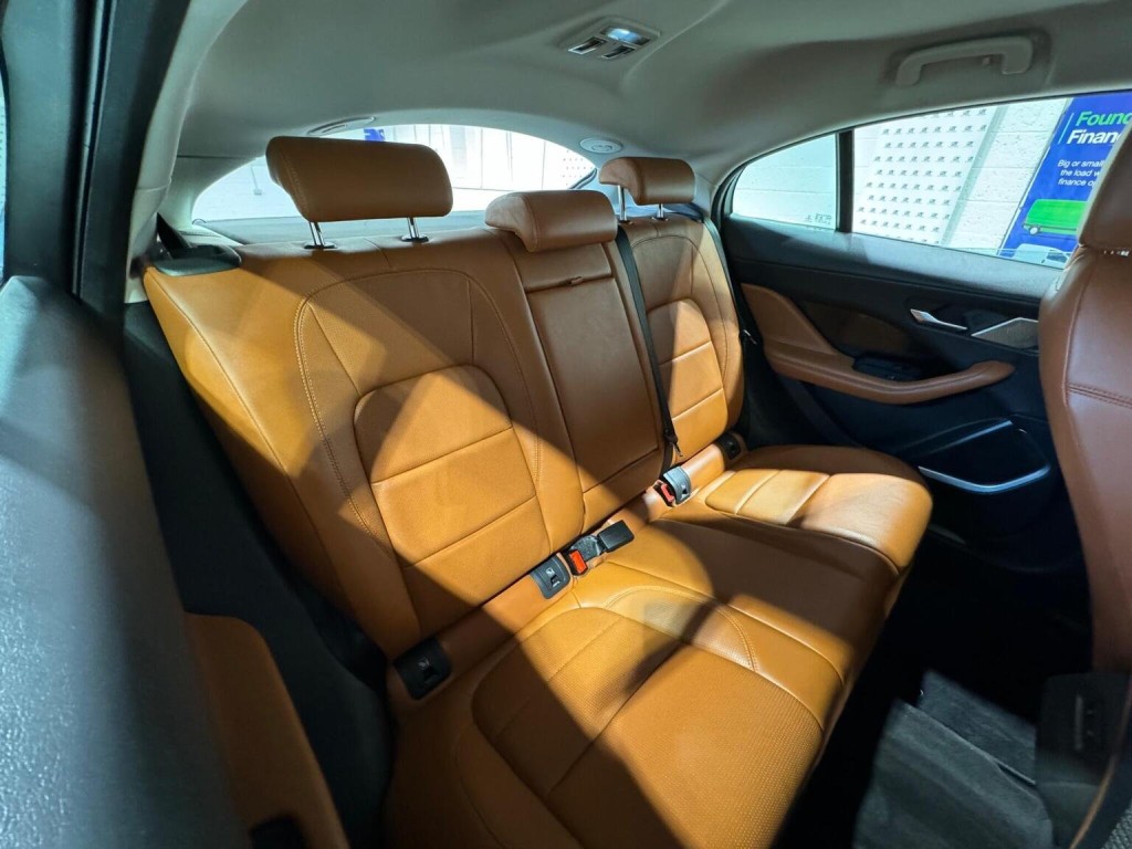 JAGUAR I-Pace