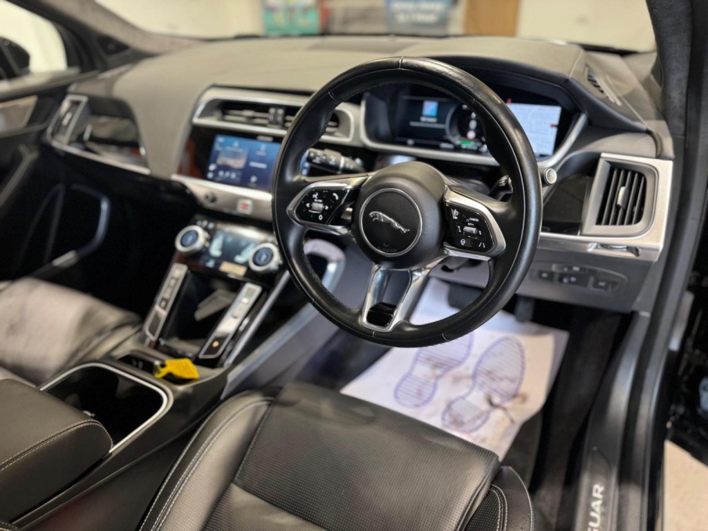 JAGUAR I-Pace