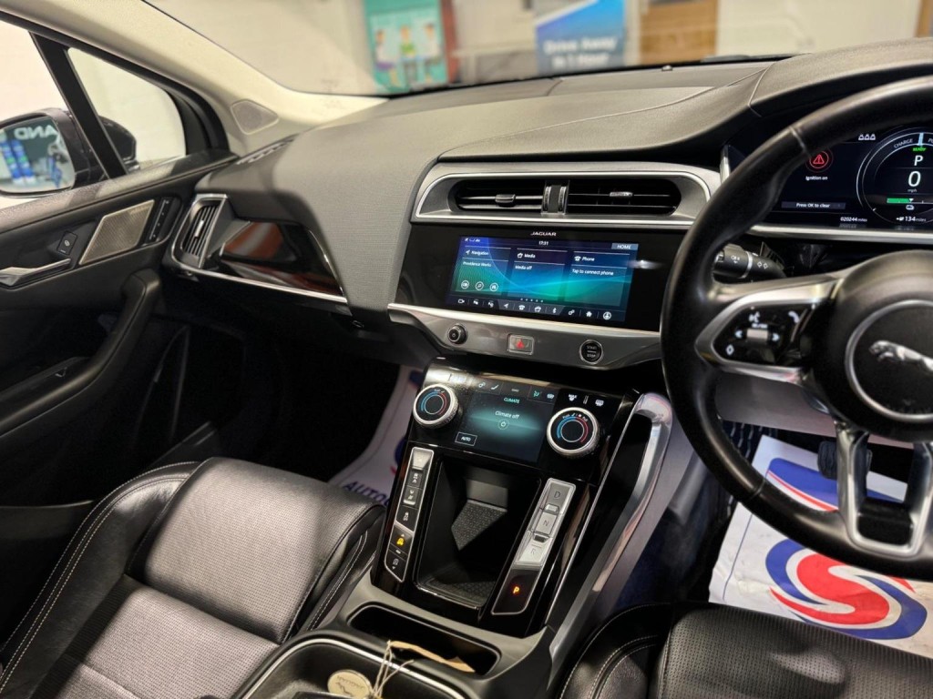 JAGUAR I-Pace