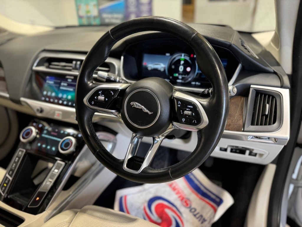 JAGUAR I-Pace