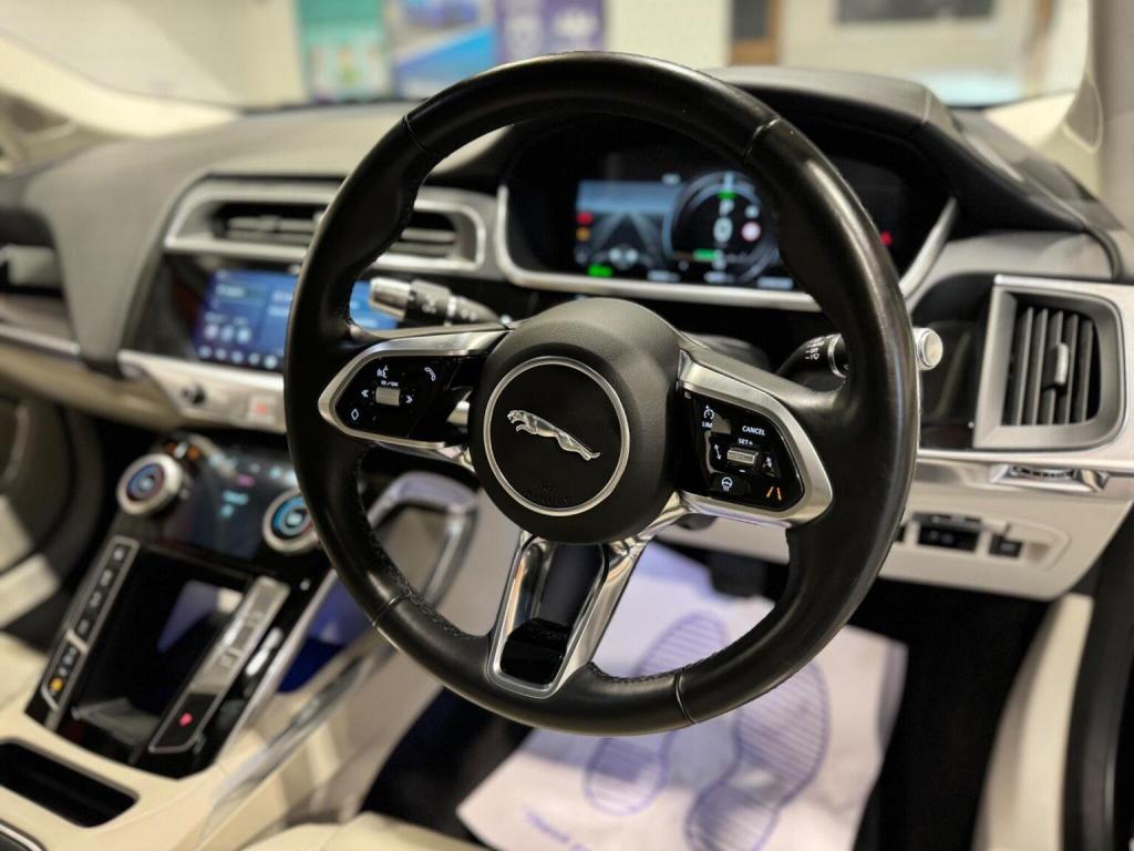 JAGUAR I-Pace