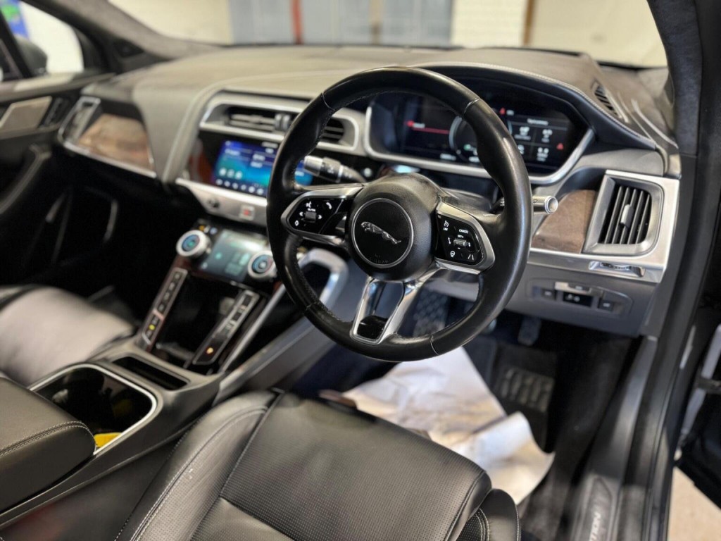 JAGUAR I-Pace