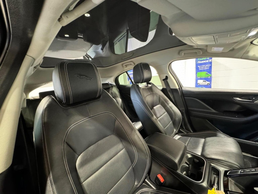 JAGUAR I-Pace