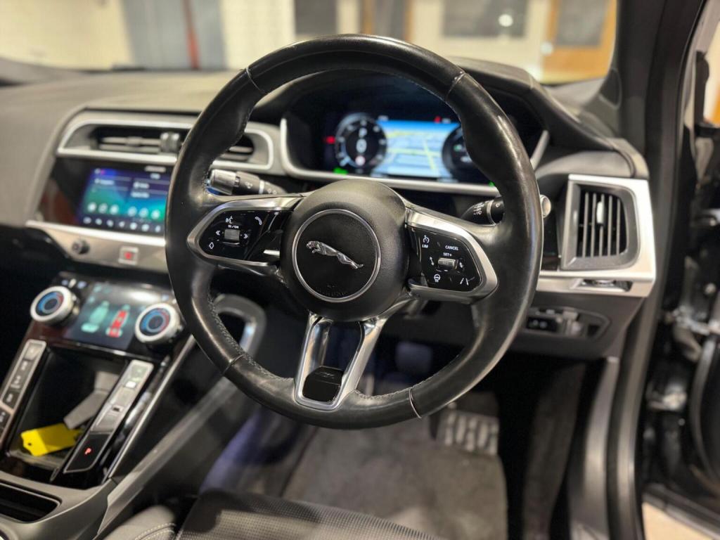 JAGUAR I-Pace
