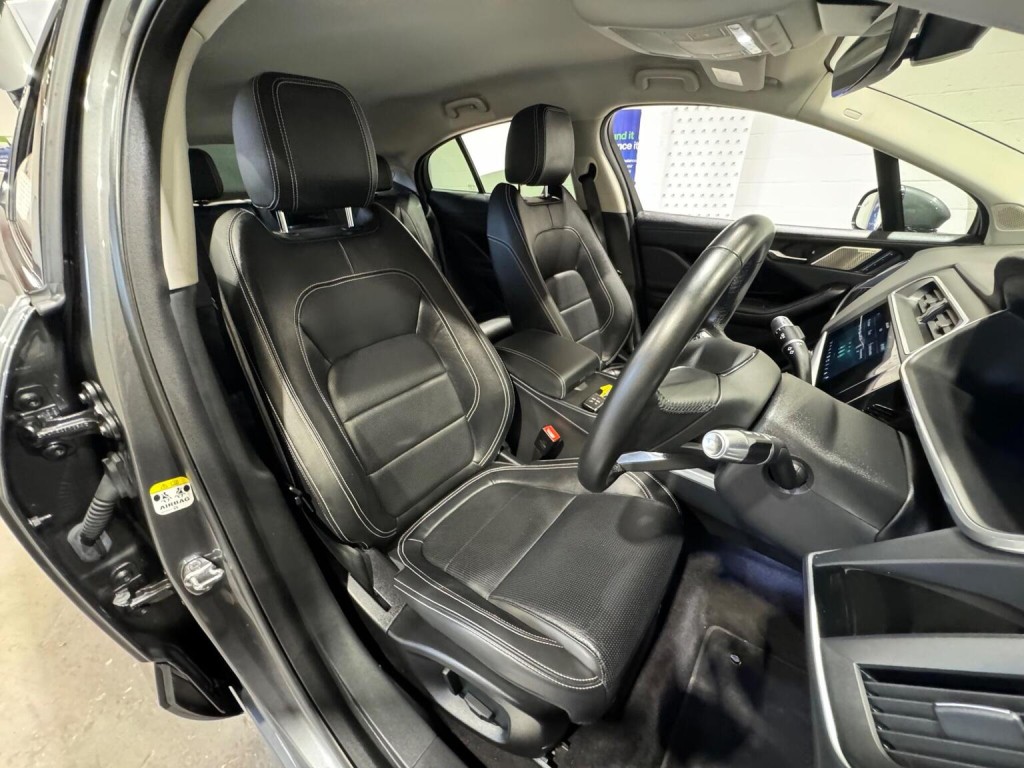 JAGUAR I-Pace