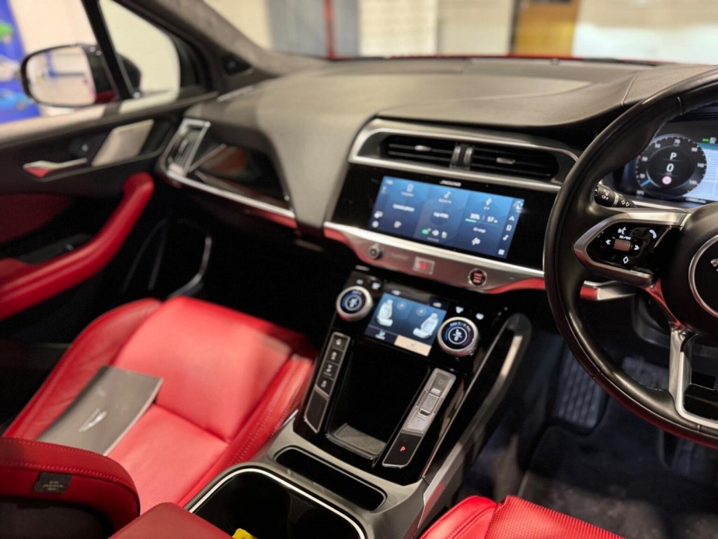 JAGUAR I-Pace