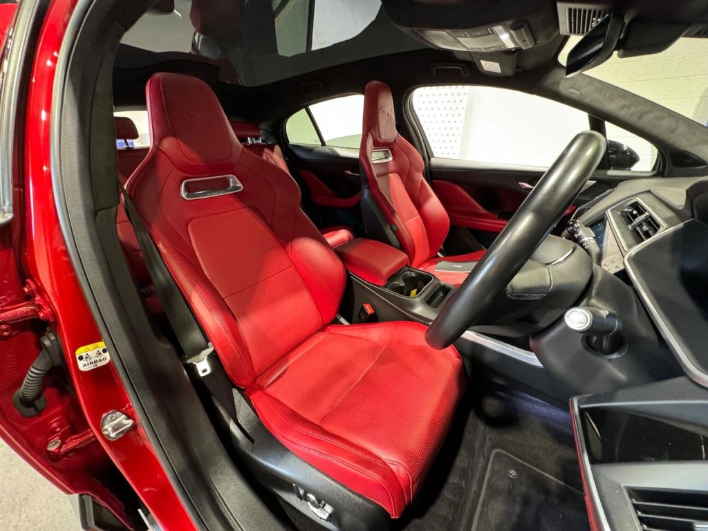JAGUAR I-Pace