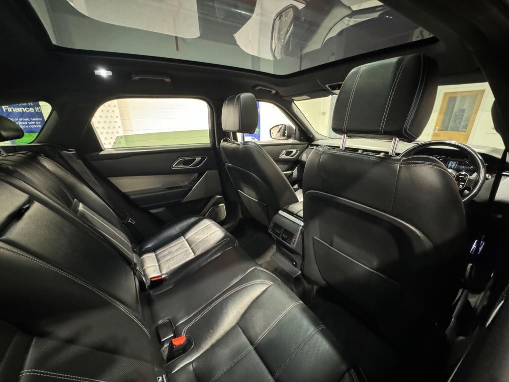 LAND ROVER RANGE ROVER VELAR