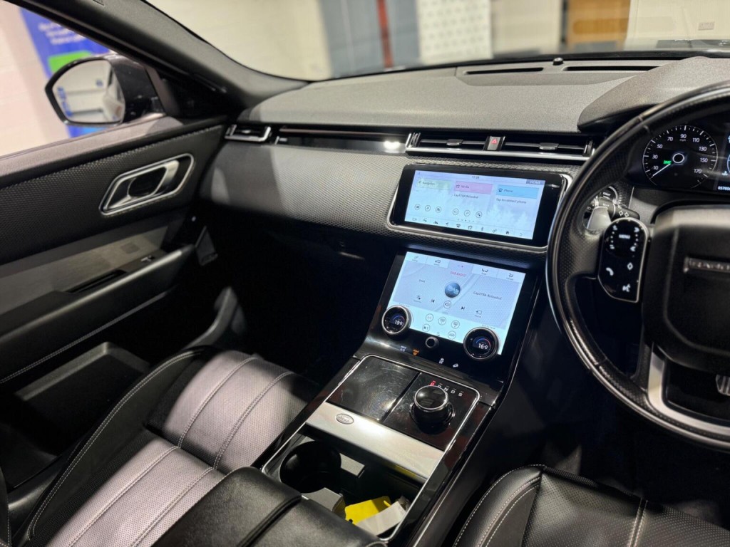 LAND ROVER RANGE ROVER VELAR