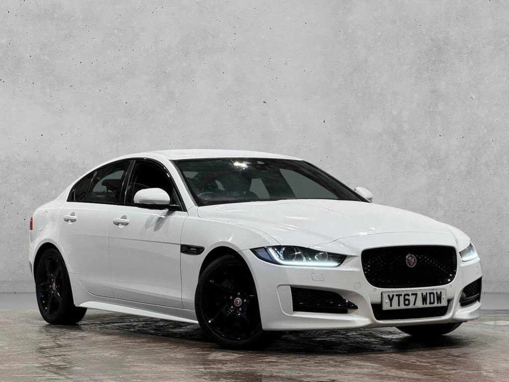 JAGUAR XE