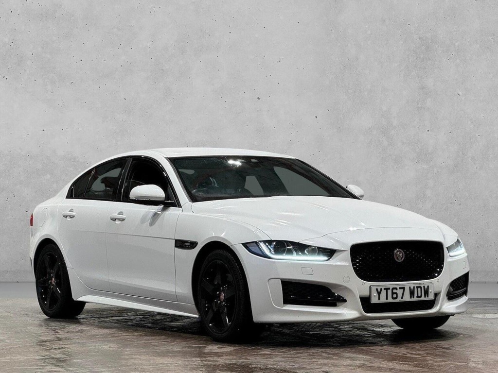 JAGUAR XE
