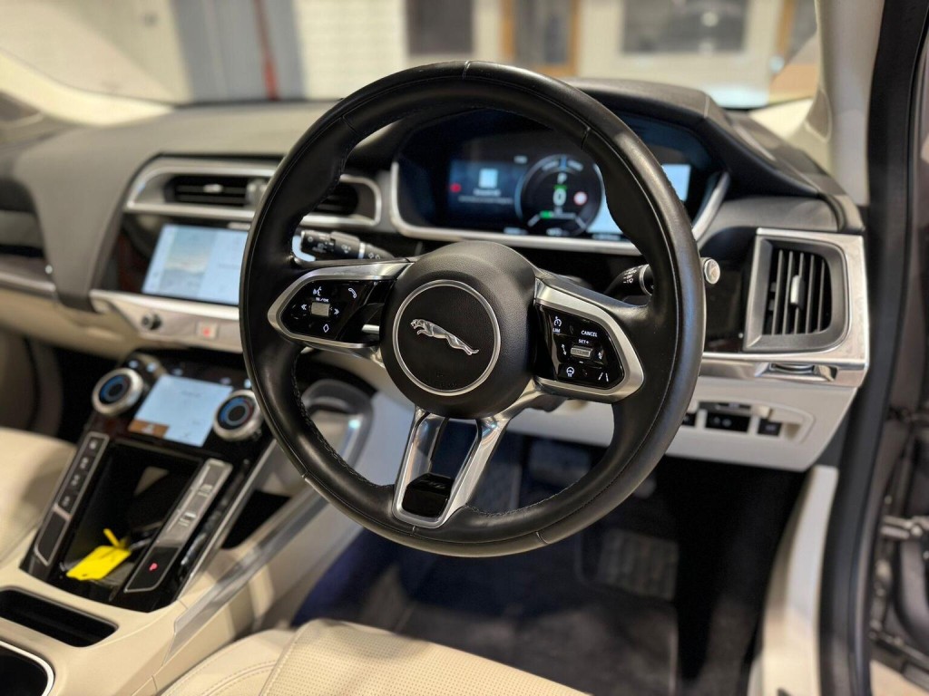 JAGUAR I-Pace