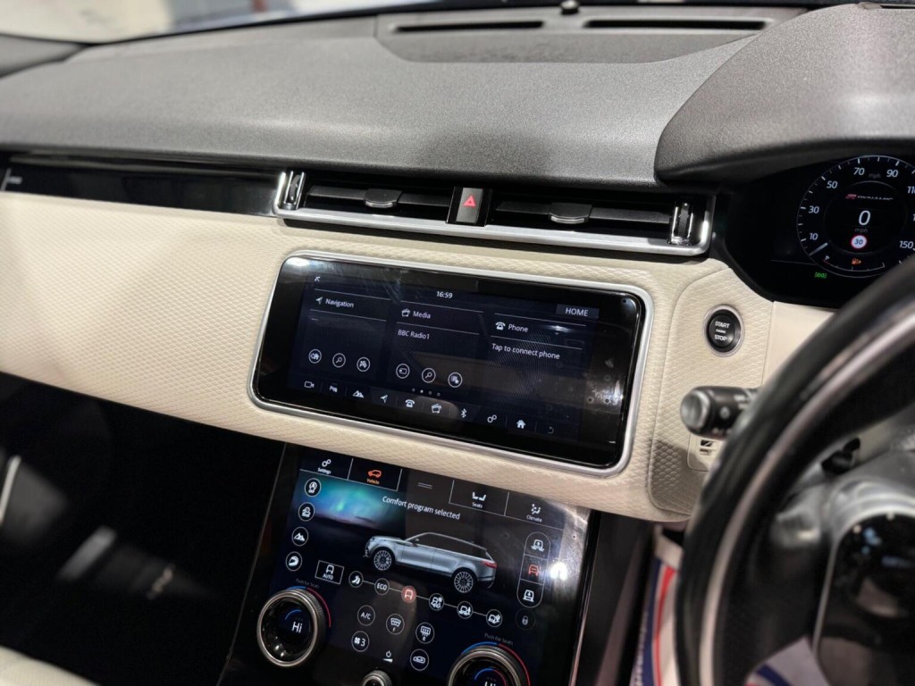 LAND ROVER RANGE ROVER VELAR