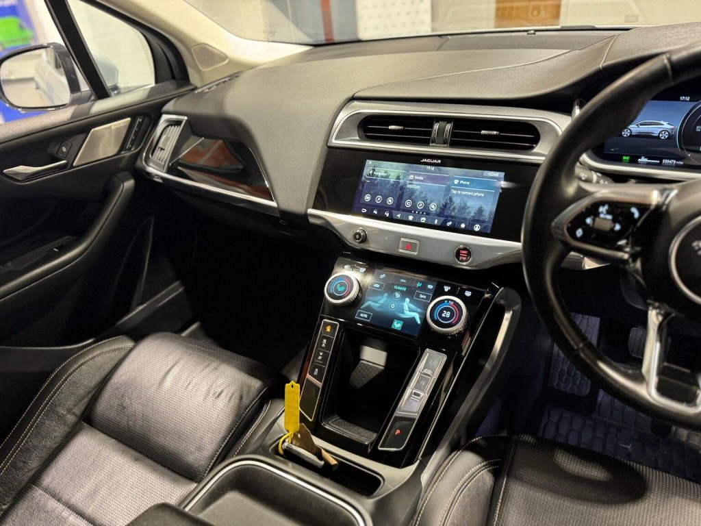 JAGUAR I-Pace