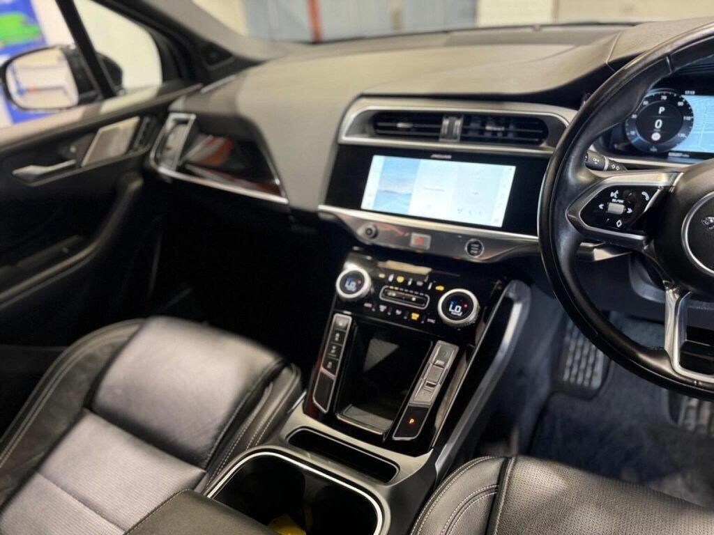 JAGUAR I-Pace