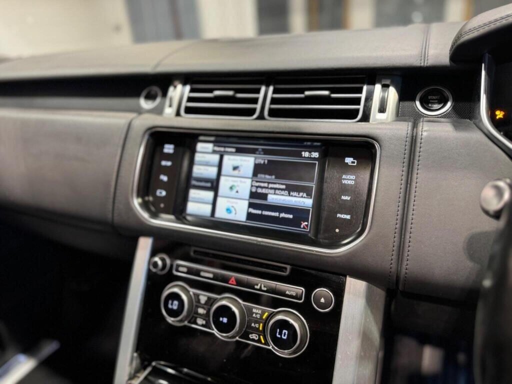 LAND ROVER RANGE ROVER