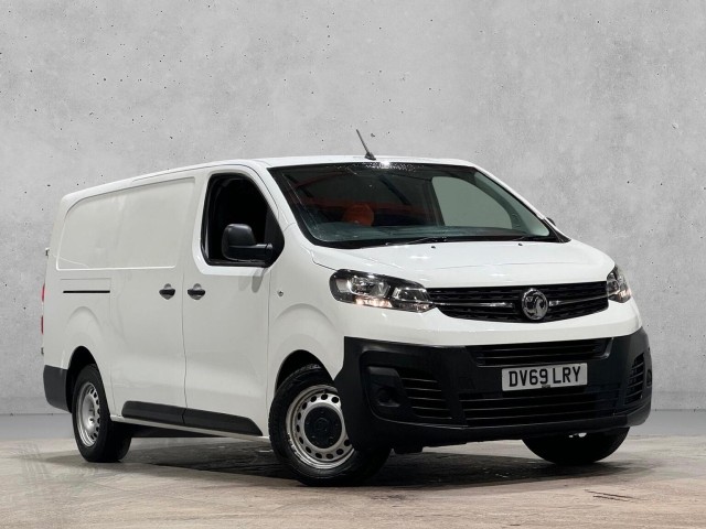 VAUXHALL VIVARO